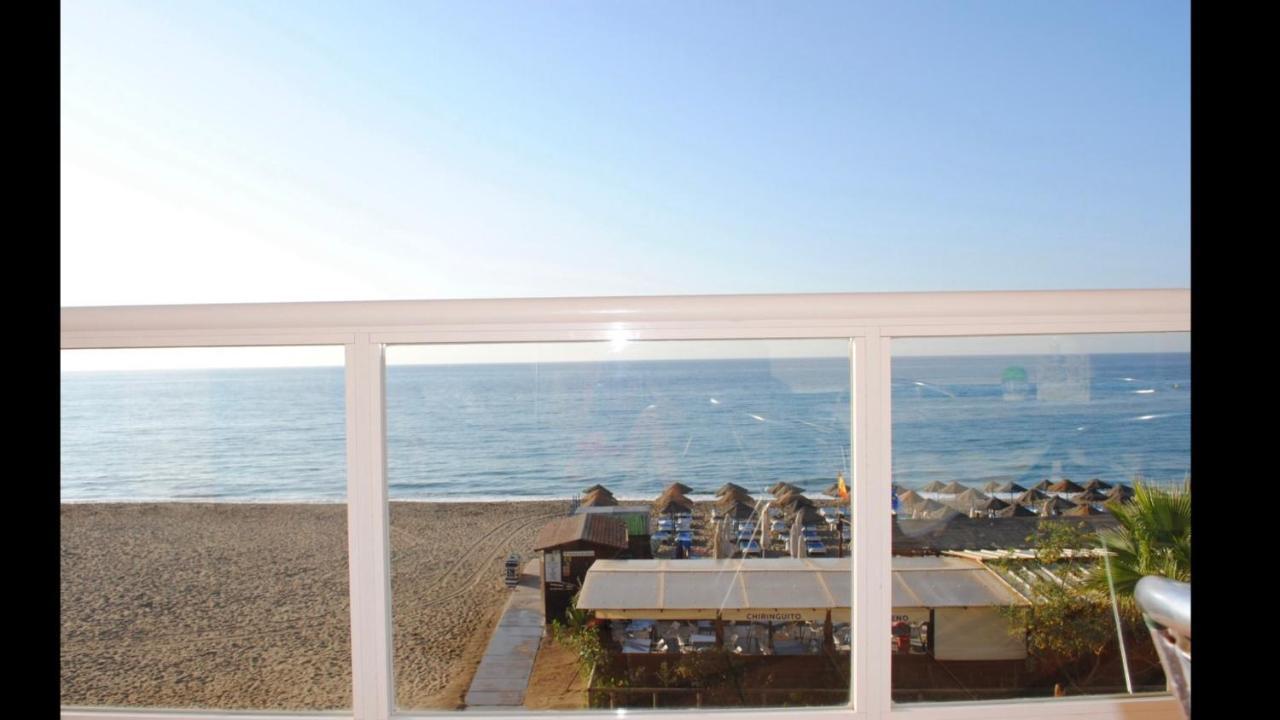 Beachfront Apartment In Ла Кала де Михас Екстериор снимка