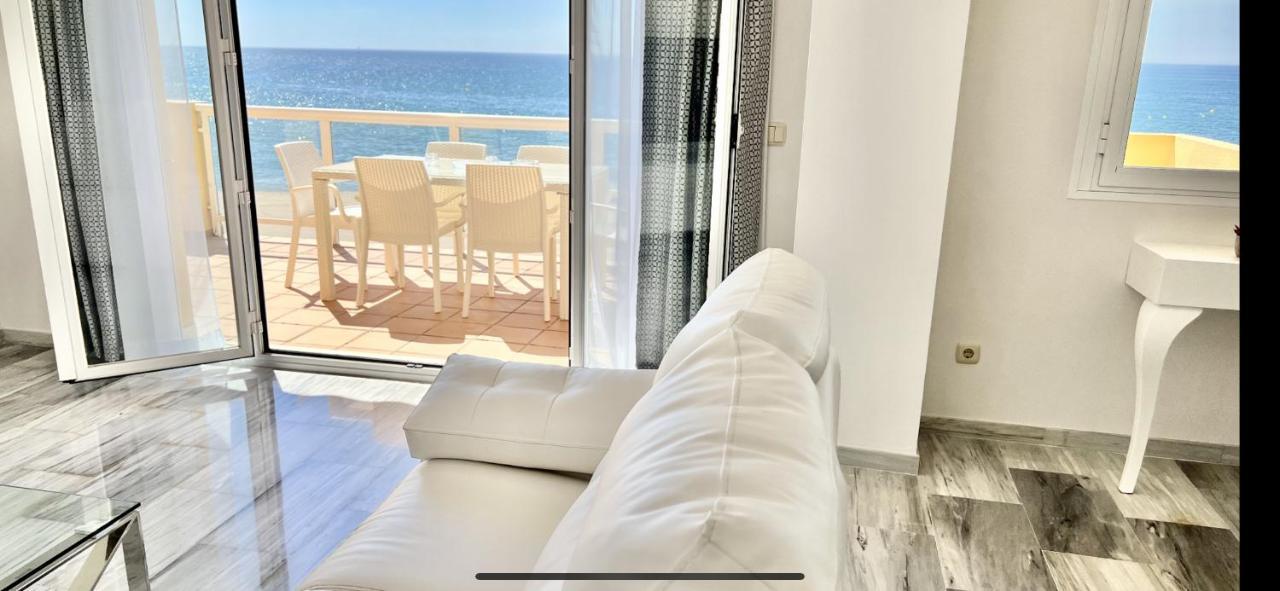 Beachfront Apartment In Ла Кала де Михас Екстериор снимка